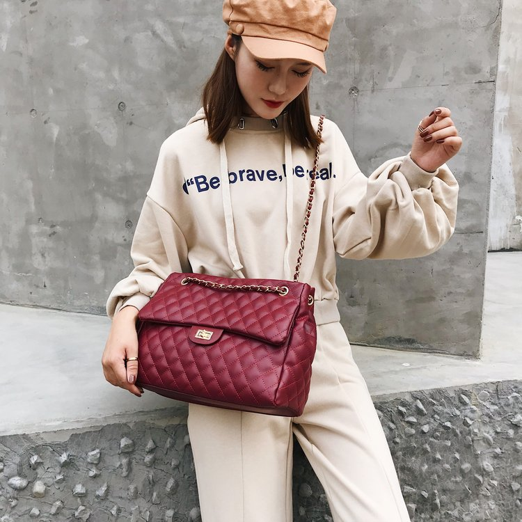 Big Bag Women's 2023 New Trendy Lingge Chain Bag Korean Version One Shoulder Crossbody Bag Fashion Embroidery Handbag_voghion.com
