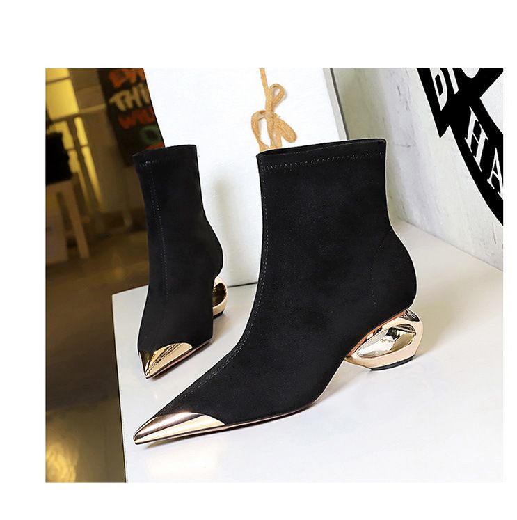 335-1 Stile Stivaletti da donna in pelle scamosciata con tacco a spillo e punta in metallo, stile banchetto leggero e lussuoso, corti_voghion.com