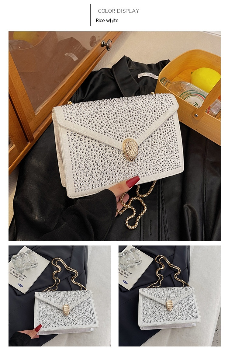 Borsa quadrata piccola 2024 Nuova borsa a mano a catena personalizzata Borsa a tracolla semplice versatile in stile occidentale da donna Borsa a tracolla versatile_voghion.com