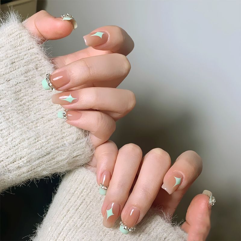 Indossare un'armatura da balletto di media lunghezza, toppa per unghie indossabile in stile diamante verde francese fresco_voghion.com