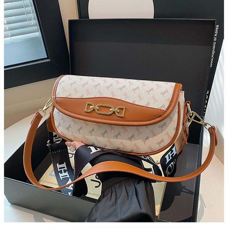 New High-end Fashion Texture Printed Armpit Bag European And American Retro Trend Handheld Single Shoulder Diagonal Cross Bag Popular Item_voghion.com