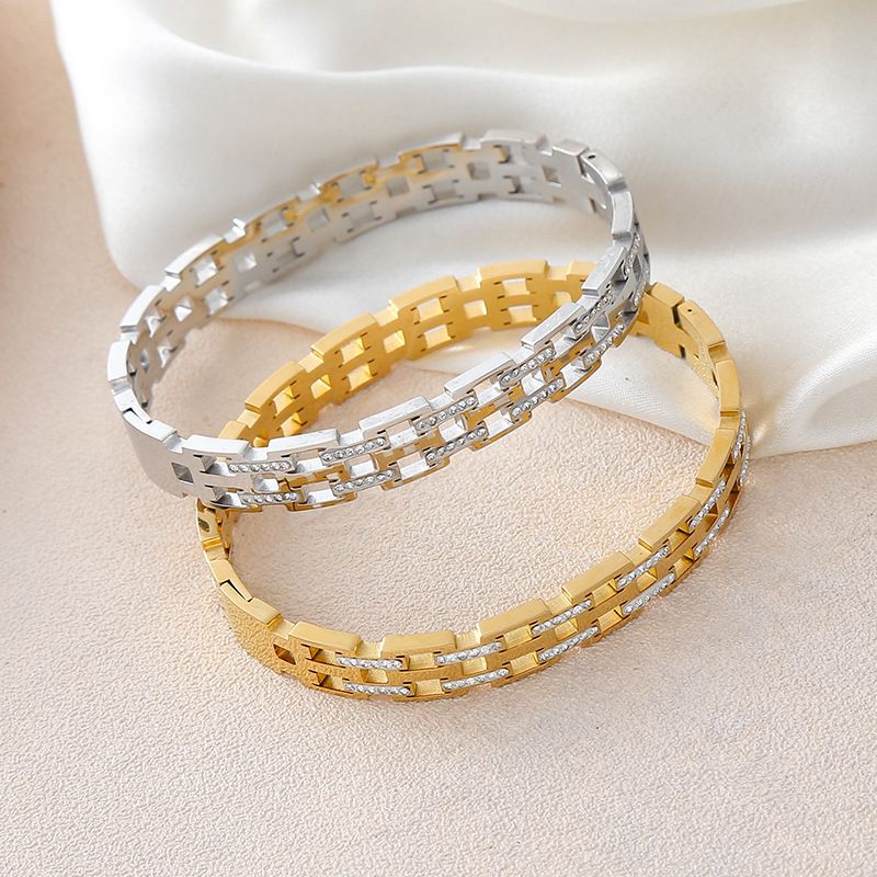 Cinturino per orologio cavo in acciaio al titanio galvanizzato con diamanti intarsiati, nuovo stile, personalità, gioielli di alta gamma_voghion.com