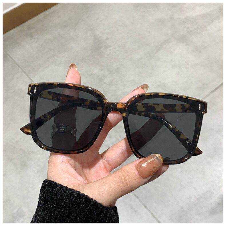 Nuovi occhiali da sole firmati da donna Occhiali da sole Cat Eye di lusso Occhiali vintage classici femminili UV400 Occhiali da esterno Oculos De Sol_voghion.com