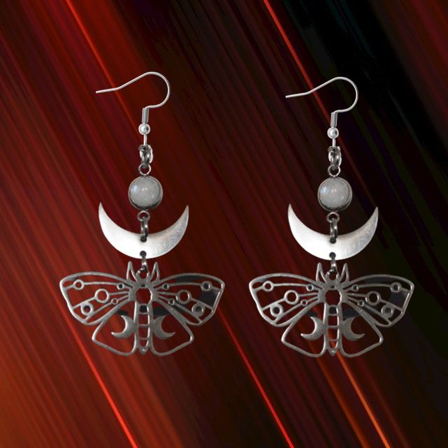Takı ve Aksesuarlar Gotik Ay Güvesi Kolye ve Küpeler_voghion.com