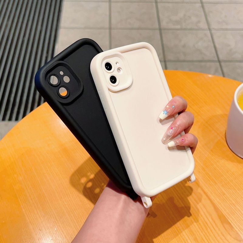 Coque TechGlobe pour iPhone 15 Pro en TPU de précision, compatible avec les modèles 17, 13 et 14 pouces, coloris sable diamant uni, avec dragonne longue et courte._voghion.com