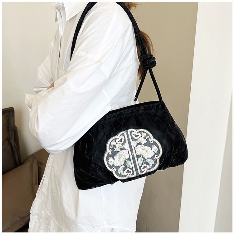 New Chinese fashionable small for women 2024 new summer style versatile work commuting shoulder crossbody bag_voghion.com