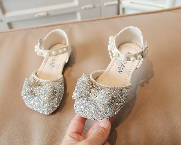 Mutter & Kinder Süße strass Prinzessin schuhe für mädchen Großen bogen kleine leder schuhe für kinder Pailletten kleine kinder sandalen_voghion.com