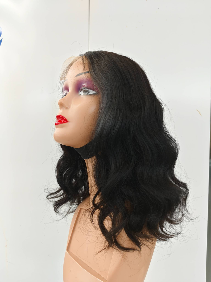 180% Dicht 14 Zoll Mënschlecht Hoer Perück Loose Body Wave Lace Frontal Bob Perück Brasilianesch Remy Kuerz Loose Wave Bob 4x4 Lace Verschluss Perück Fir Fraen_voghion.com