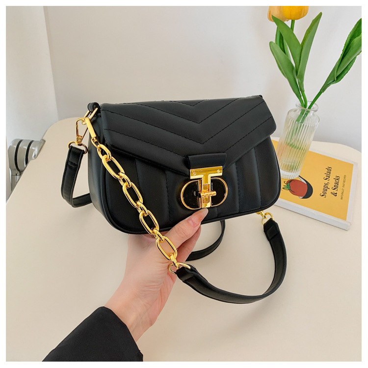 Borsa viola Versatile Borsa quadrata piccola di fascia alta 2023 Nuova borsa a catena rombica estiva alla moda di lusso leggero monospalla obliqua_voghion.com
