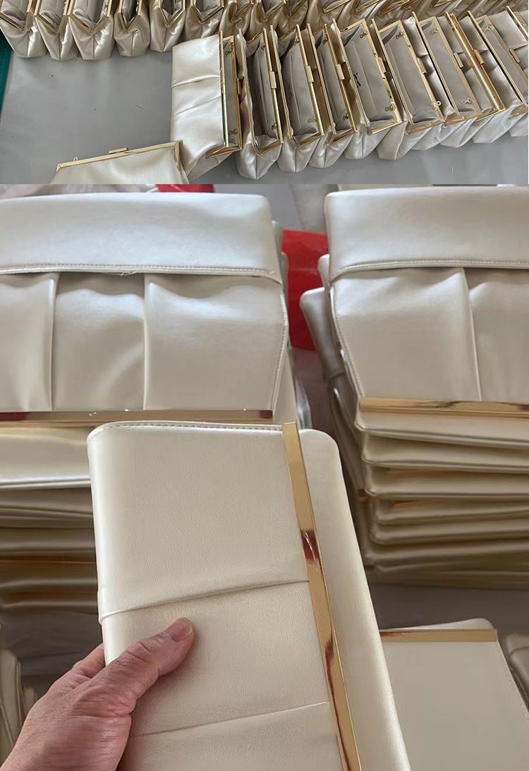 Order new flash hardware strip lock buckle dinner bag, handbag, socialite chain evening bag_voghion.com