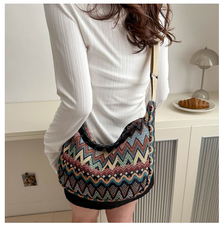 Large capacity fashionable Korean version ethnic style casual 2024 new versatile ins shoulder crossbody dumpling bag for_voghion.com