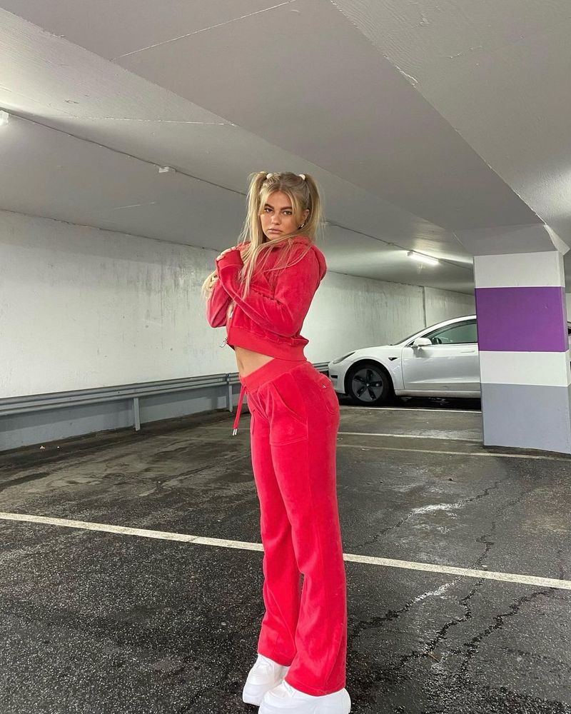 Samt-Trainingsanzug-Set für Damen – Jogginghose aus weichem Polyester und langärmliges Oberteil für Freizeitkleidung, Fitnessstudio, Lounge, Reisen – Schwarz/Hellblau/Pink/Rosa_voghion.com