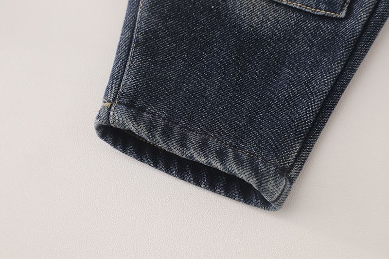 Abbigliamento per bambini autunno 2025, nuovo set invernale da tre pezzi con gilet spesso foderato in pile per neonati_voghion.com