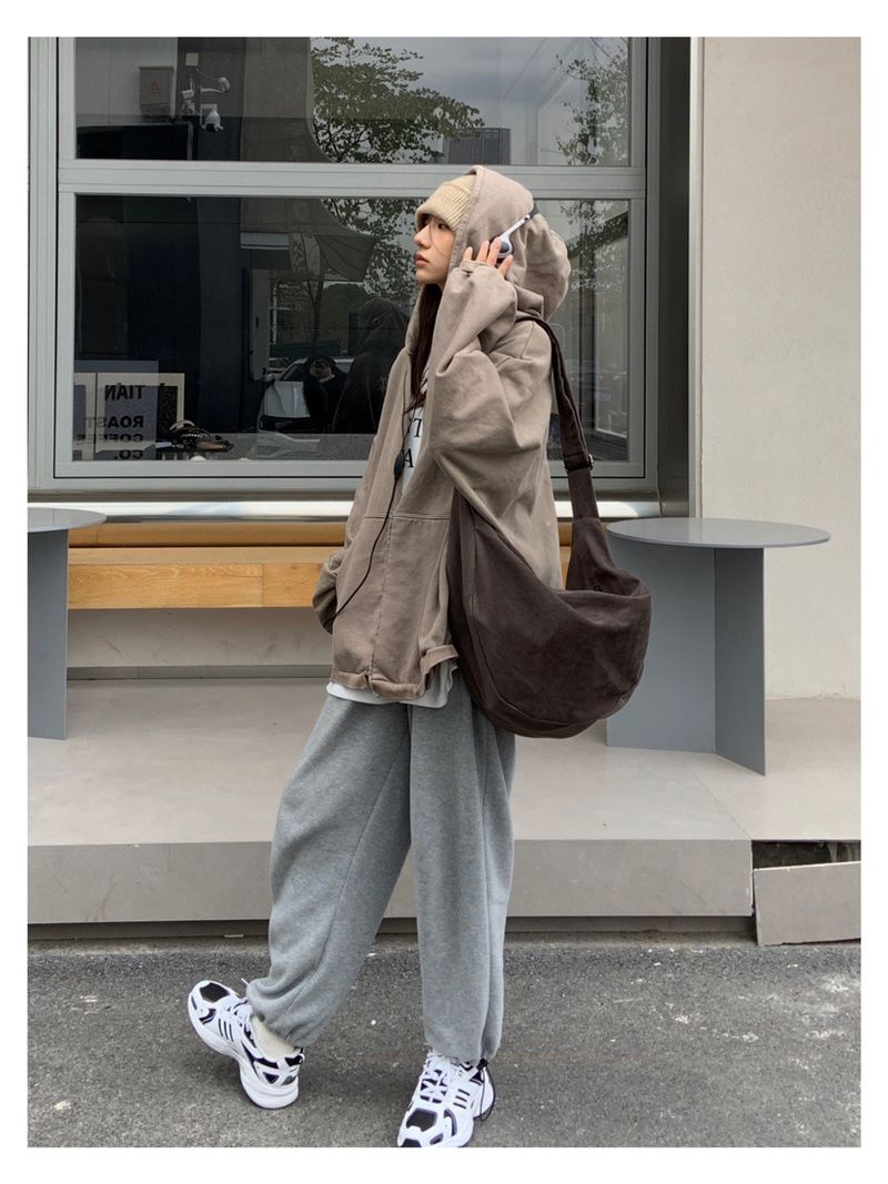 2024 Cheese Fall Winter Dumpling Bag Shoulder Unisex Large Bag_voghion.com