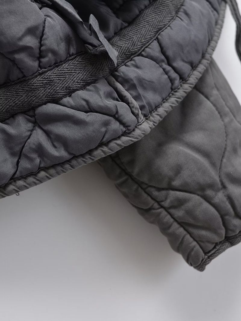 Vintage-inspirierte Steppjacke für Damen – Gemütlicher, locker sitzender Mantel mit Stehkragen und klassischem Schachbrettmuster (Grau, Schwarz, Beige, Khaki)_voghion.com