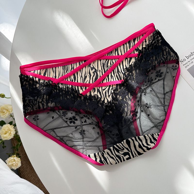 Damen-Slip mit Leopardenmuster, zarter, weicher Spitze, dünnen Trägern, gekreuzten Details und hohem elastischem Bund in Übergrößen – verführerisch und sexy_voghion.com