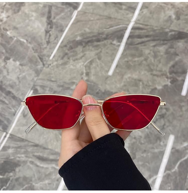 2025 Neue ultraleichte kleine quadratische Sonnenbrille für Damen, Anti-Ultraviolett-Sonnenbrille, rundes Gesicht, Ins für Männer_voghion.com