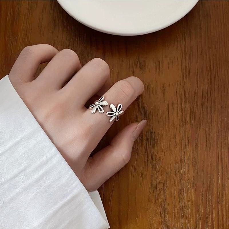 Minimally Cold Style Hollow Flower For Women, Personalized Vintage Ring, Light Luxury, Niche Design, Index Finger Ring_voghion.com