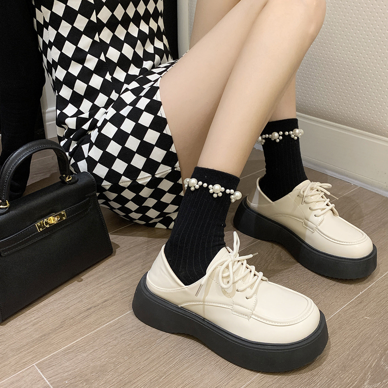 Piccole scarpe in pelle da donna stile britannico 2023 Nuova primavera ed estate studentessa testa grande retro cinturino nero fondo spesso aumento scarpe singole jk_voghion.com