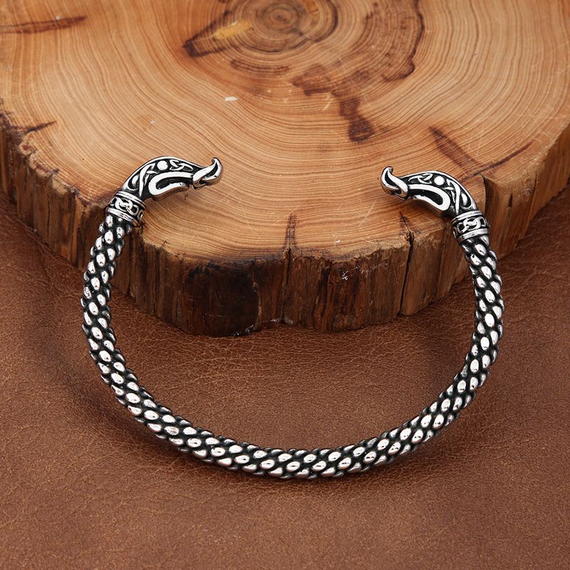 Bracciale retrò versatile da uomo in acciaio inossidabile con apertura solida e regolabile, bracciale in acciaio al titanio, personalità alla moda_voghion.com