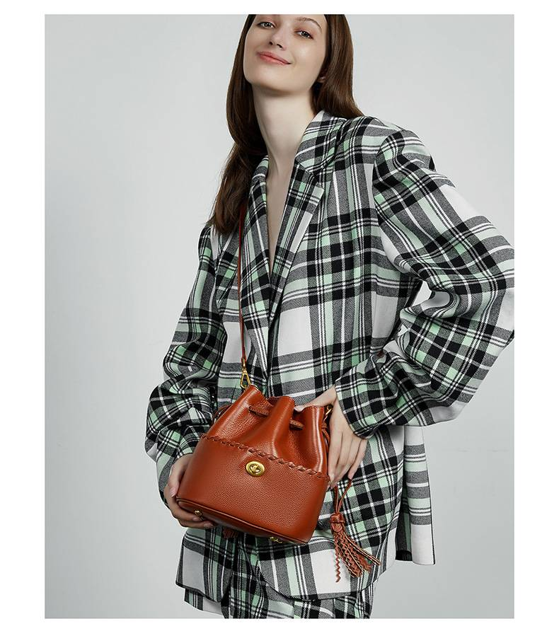 KOSE High-grade First-layer Cowhide Bucket Bag New Genuine Leather Women's Bag Tassel Niche Drawstring Shoulder Messenger Bag_voghion.com