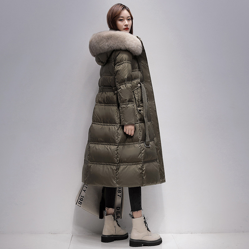 Women's Slim Fit Long Down Coat With Real Fox Fur Collar - Waist-Cinching Winter Jacket For Cold Weather (Black/Beige/Green)_voghion.com