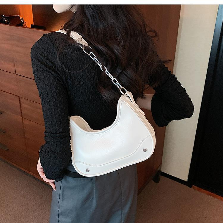 La piccola borsa esplosiva popolare di quest'anno Borsa a tracolla all-match all-match New Summer Foreign Style da donna 2023 Borsa da ascella monospalla super hot_voghion.com