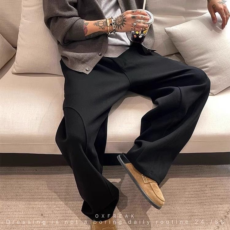 Cleanfit Schwarze, konisch zulaufende Jogginghose für Herren – Hochwertige, lässige Jogginghose aus Polyester mit verstellbarem Kordelzug in der Taille und geradem Saum_voghion.com