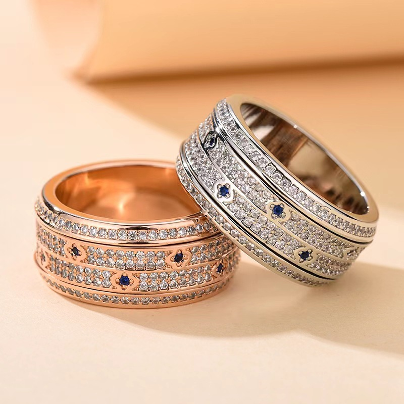 Classico anello girevole per coppia che corre nel tempo, con trifoglio e diamanti per uomo e donna, anello rotante con stella a cielo intero, stesso stile per uomo e donna_voghion.com
