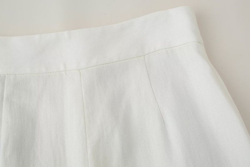 Abbigliamento da donna alla moda e versatile, gilet doppiopetto in misto lino con pantaloni a pieghe_voghion.com