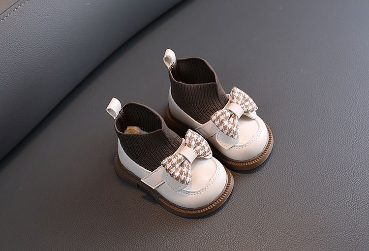 Chaussures d'hiver en coton pour filles, nouvelle collection 2025, chaussures de princesse pour bébés, nœud papillon, mignonnes, petites chaussures en cuir, bottes courtes, chaudes, pour enfants de 0 à 3 ans_voghion.com