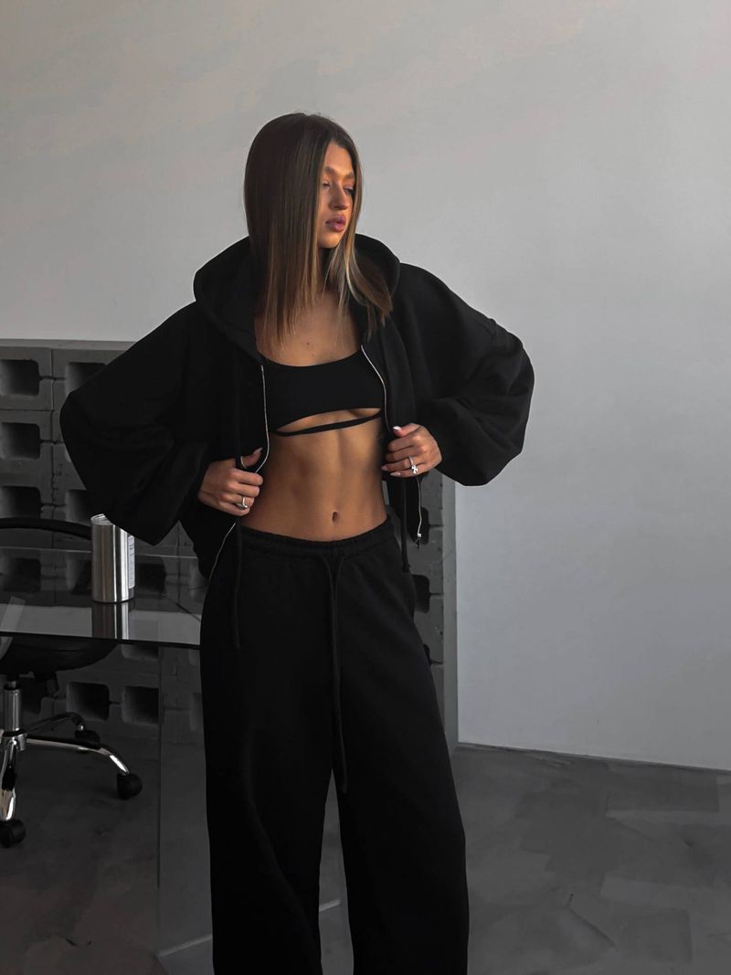 "Women's Zip-Up Hoodie & Jogger Set – Minimalist Streetwear Two-Piece (Black/Beige/Army Green/Charcoal) – Cotton-Poly Blend For All-Day Comfort"_voghion.com
