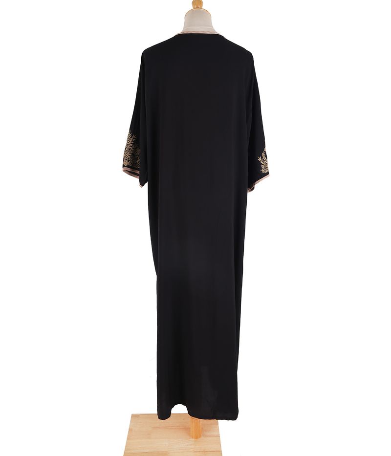 "Elegantes, besticktes Strandkleid – Langer Cardigan mit Schlitzrock für Resort, Pool und Bikini"_voghion.com