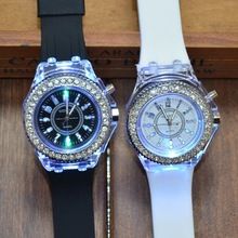 Mode Nieuwe lichtgevende kinderhorloge met transparant kristal voor basisschool- en middelbare schoolstudenten Quartz horloge_voghion.com