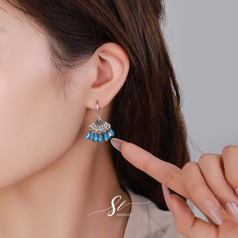 Design Elegant Fan-shaped Crystal Tassel Earrings Handmade Bohemian Hooks High-end Ethnic Style Ear Jewelry_voghion.com