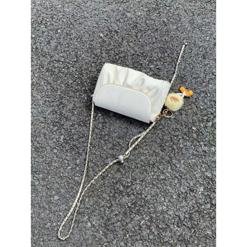 High-Quality Chain Texture Crossbody For Women 2025 New Style High-End Exquisite Portable Soft Leather Summer Cloud Bag_voghion.com