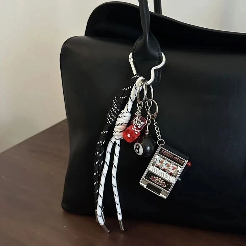 Llavero de máquina tragamonedas negra con colgante para bolso, cordón tejido de la misma pareja del blogger._voghion.com