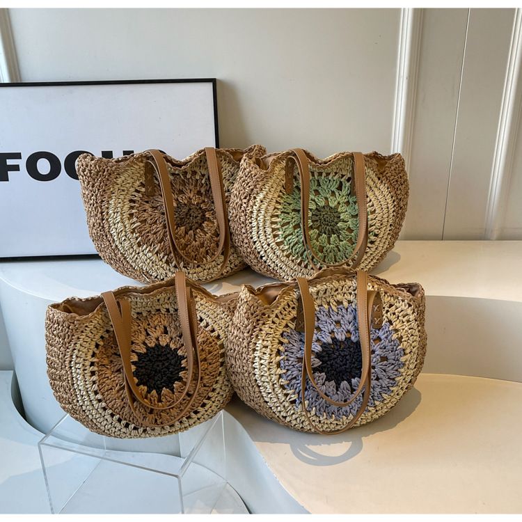 Bolso grande de paja con cremallera redonda para vacaciones en la playa con bloques de color de paja para mujer_voghion.com