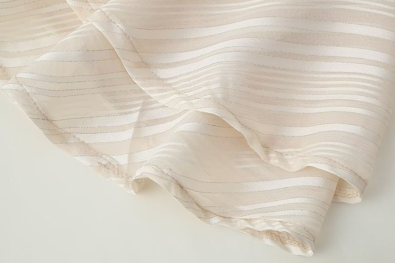 Elegantes Neckholder-Satinkleid – Stretch-Polyester, hohe Taille, kurzer Saum für Damen (Aprikose, Rot, Lila, Gelb, Pink, Hellblau)_voghion.com