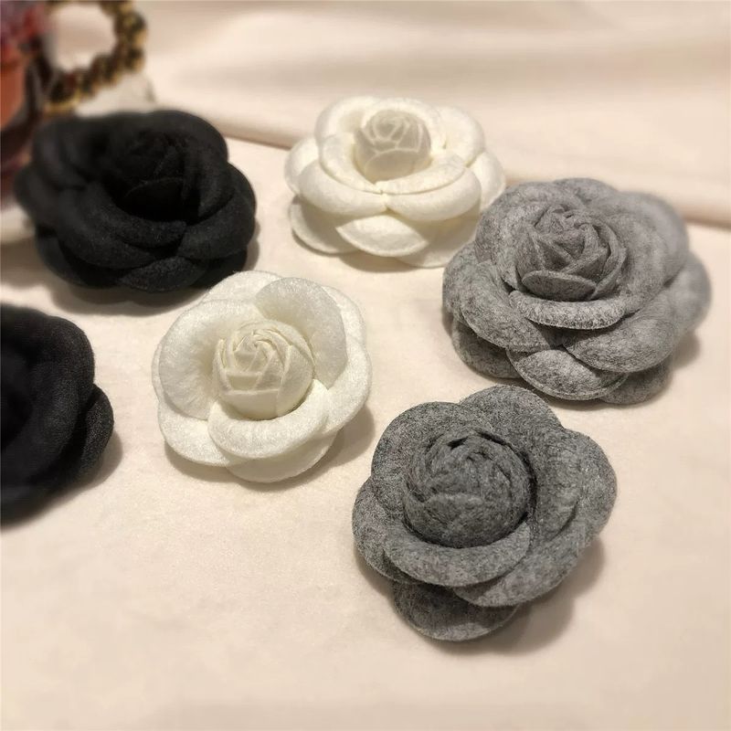 Korean Version Handmade Camellia Small Fragrance Style Brooch Black White Gray Flower Vintage Pin Suit Sweater Accessory_voghion.com