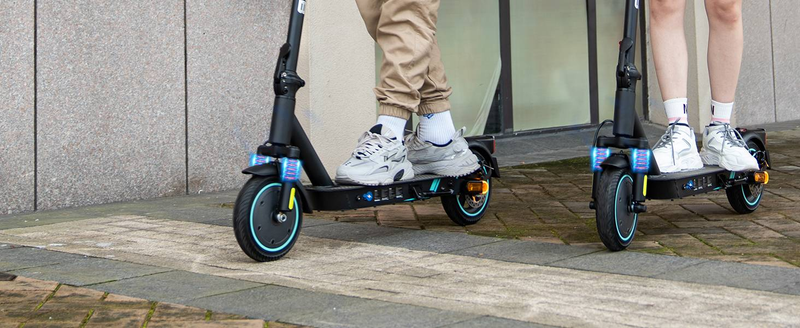 RCB R17 Commuting Electric Scooter, Folding Electric Scooter,8.5-inch, 350 W, 36V 7.8Ah,App, Double Brake And Shock Absorber_voghion.com