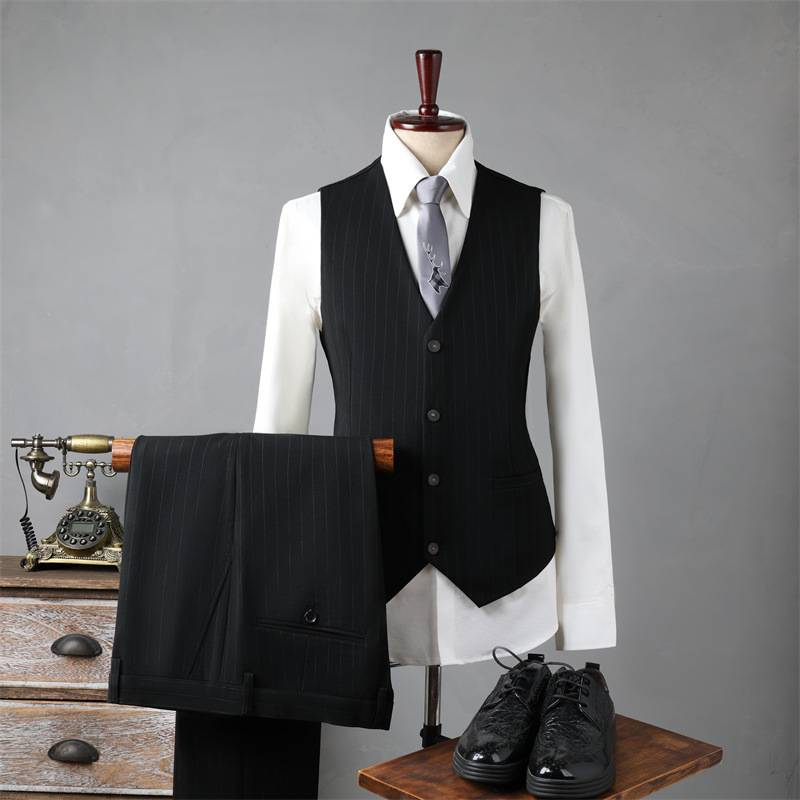 Slim Fit Hochzeitsanzug-Set für Herren – Blazer mit einem Knopf und Revers und Nadelstreifen, formelle Kleidung für Bräutigam und Trauzeugen (Schwarz/Nebelgrau gestreift)_voghion.com