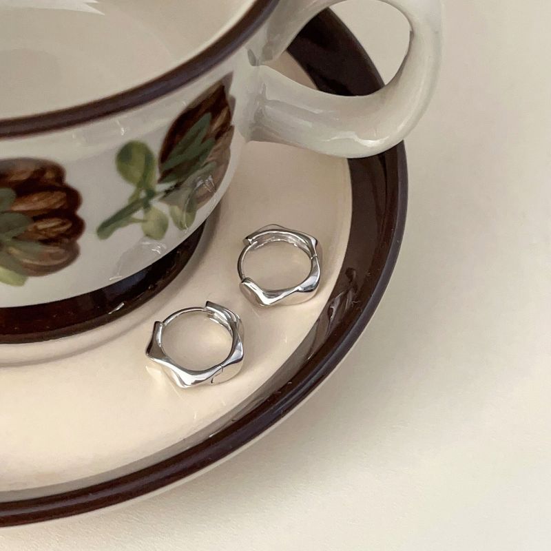 Orecchini pendenti Möbius irregolari in argento puro per donna - Design di nicchia, atmosfera lussuosa, versatili clip per orecchini_voghion.com