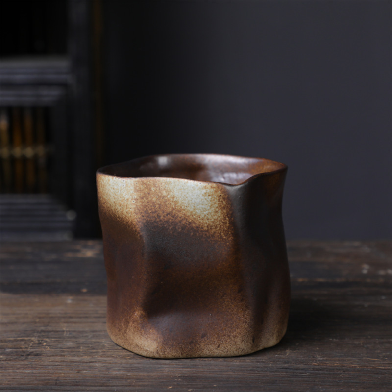 Keramisk formede kopper, retrokrus, grænseoverskridende niche-keramiske kopper, japanske kreative kaffekopper, grove keramiske vandkopper_voghion.com