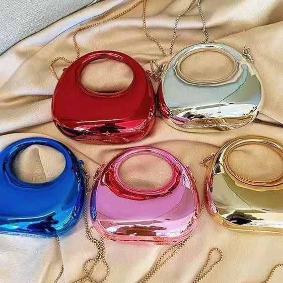 Borsa a tracolla da sera alla moda con catena lucida a mezzaluna in acrilico mini 2025_voghion.com