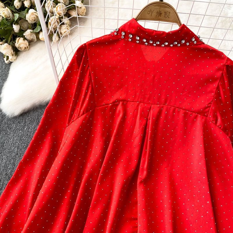 Maglietta monopetto ampia di media lunghezza con borchie, a maniche lunghe, leggera e di alta qualità, da donna, top casual da donna_voghion.com