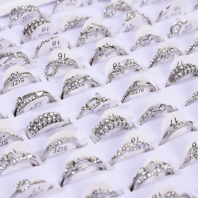 Vendite calde 10 pezzi Lotti all'ingrosso Moda Oro Colore Cristallo Strass Anelli di nozze Gioielli femminili #0201_voghion.com