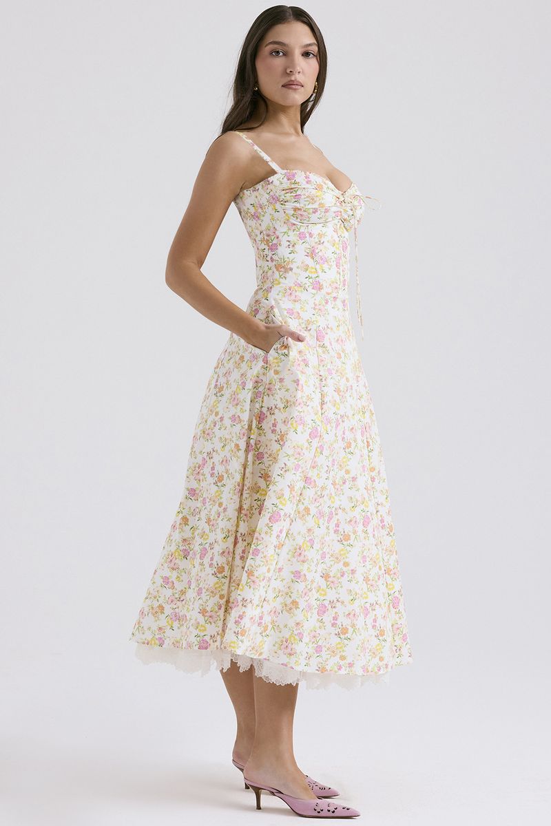 Rochie lungă cu bretele florale subțiri, cu temperament transfrontalier european și american_voghion.com