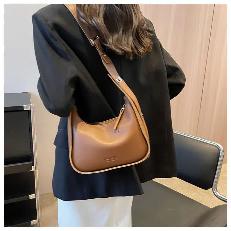 Borsa a tracolla larga, casual, alla moda, versatile e di alta qualità, da donna_voghion.com