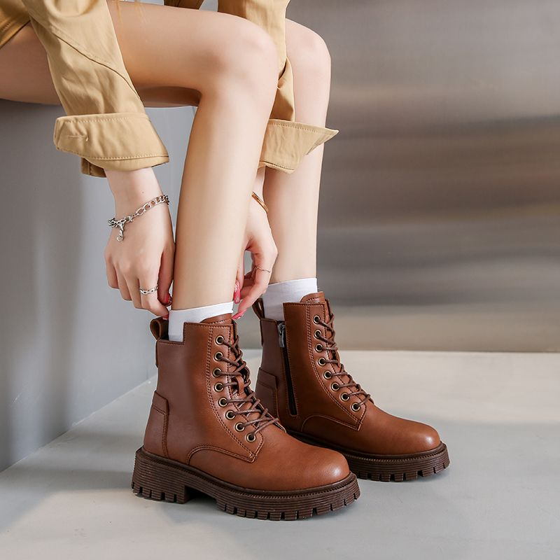 Hot Fashion tutti i tipi di stivali Martin rossi di nuova moda in rete per sollevare scarpe con plateau_voghion.com